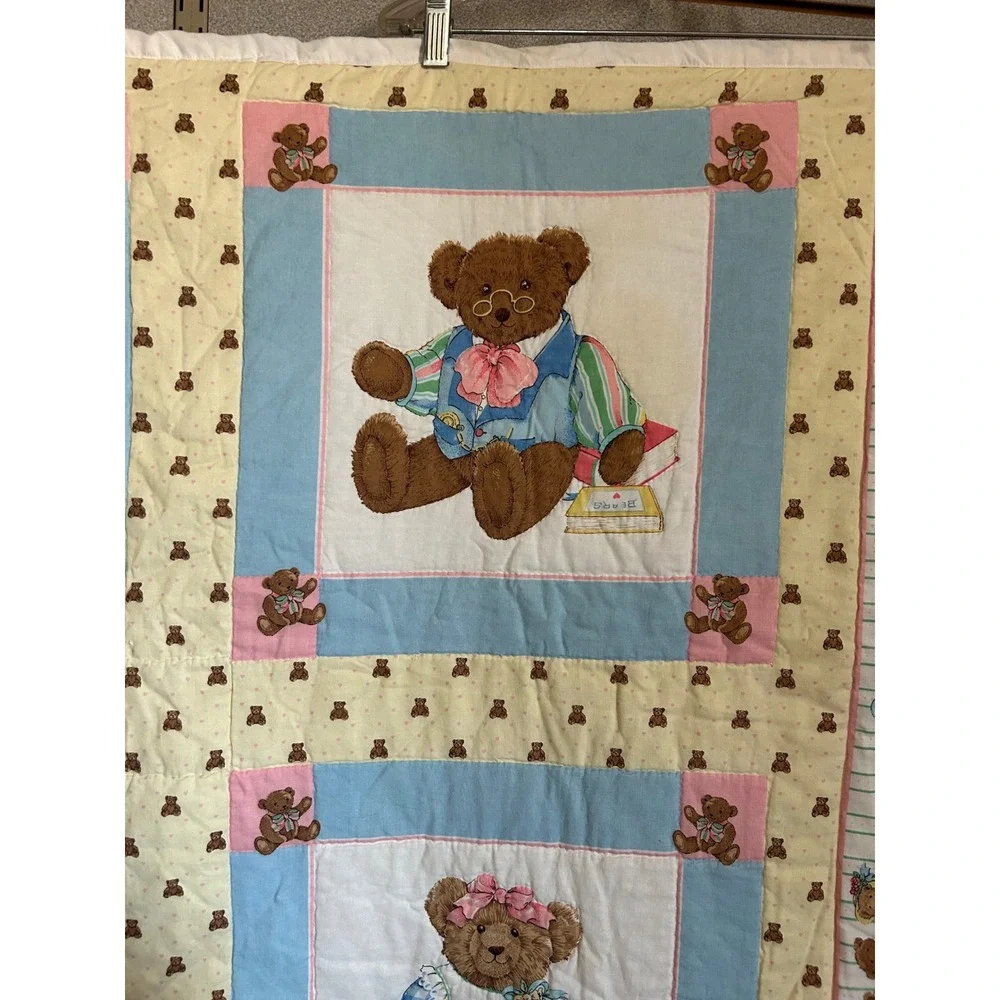 Vintage Teddy Bear Patchwork Baby Quilt Pastel Yellow Pink Blue 40x51 Nursery